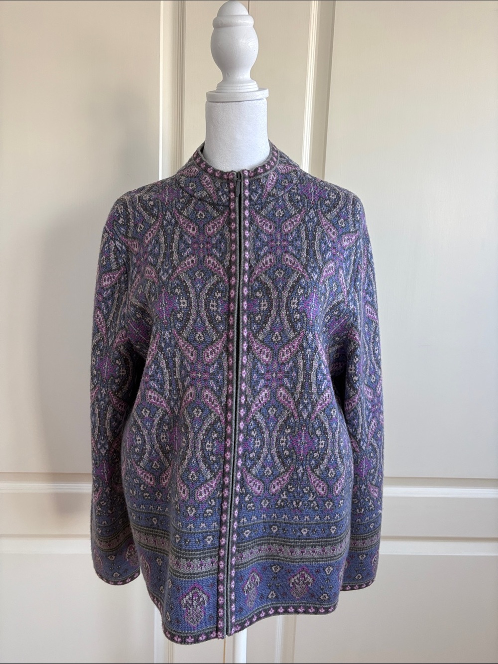 Pendleton Zippered Wool Cardigan Sweater Purple Paisley Size Large - Picture 2 of 9